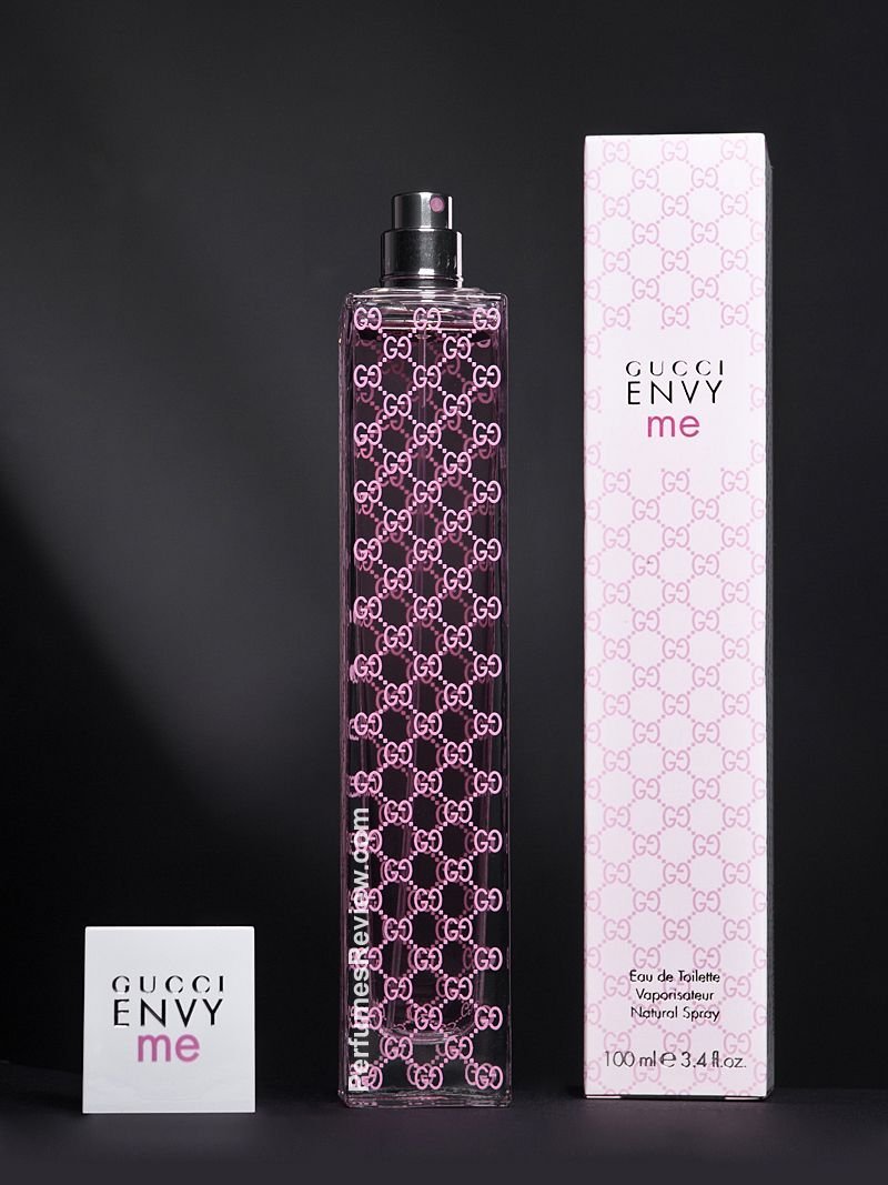عطر قوتشي انفي مي النسائي