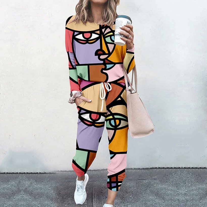 أزياء جديدة جولة الرقبة طباعة تصميم طقم قطعتين المقاسات المتوفرة  S / M / L / XL
